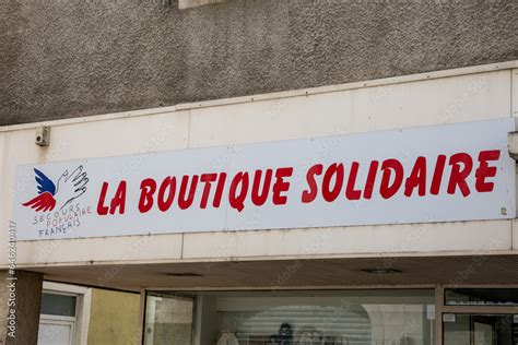 charity shop en francais|Traduction charity shop en Français .